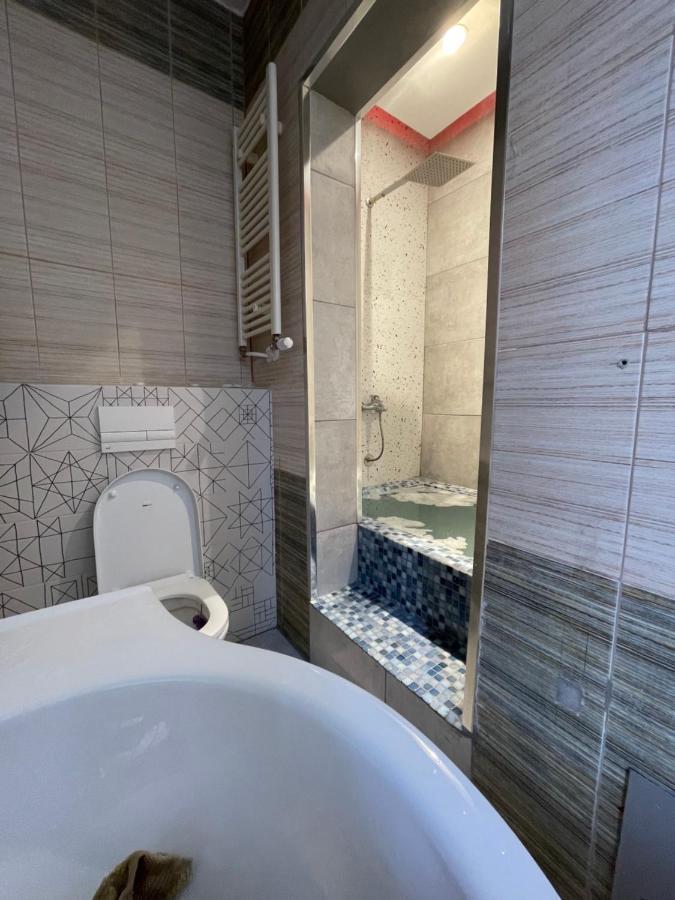 Ora-Prn, Studio Apartment In The City Centre Pristina Eksteriør bilde